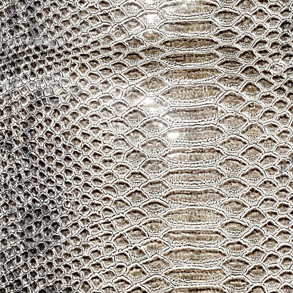 Crocodile Inspired print envelope clutch purse. - Picture 4 of 5